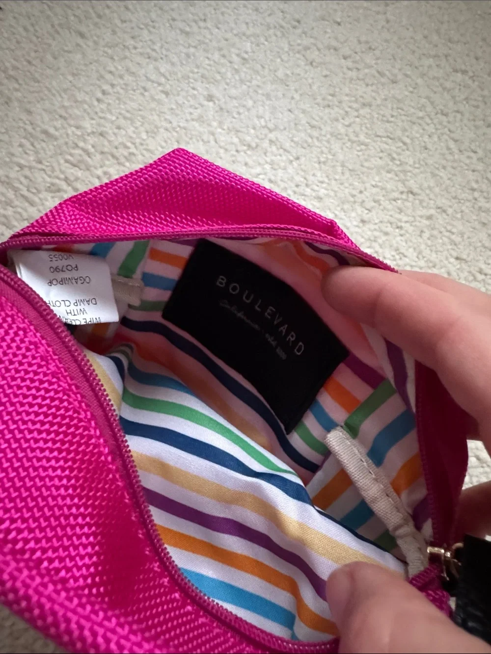 Boulevard Flawless Origami Pouch in Fuchsia with Navy